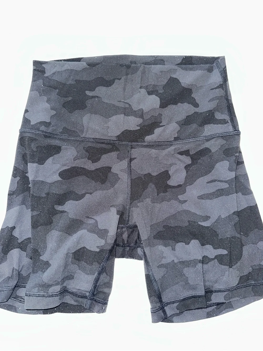 lululemon Align 6” Shorts Size 6 Heritage 365 Camo Deep Coal